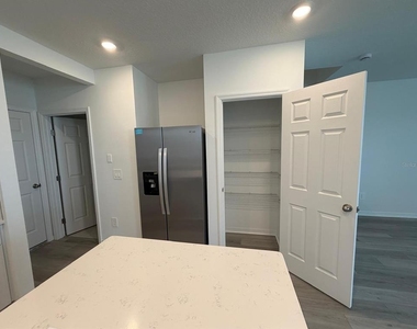 4264 Ranch House Road - Photo Thumbnail 6