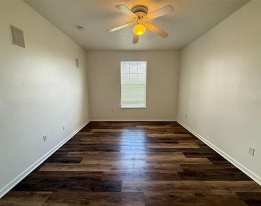 14316 Fredricksburg Drive - Photo Thumbnail 9