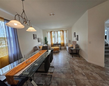 930 Oxford Drive - Photo Thumbnail 19