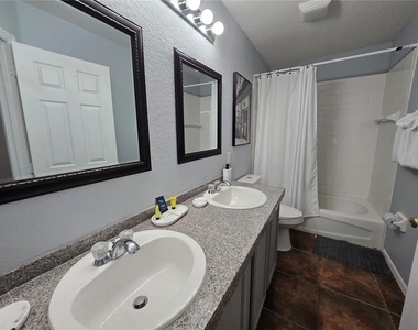 930 Oxford Drive - Photo Thumbnail 40