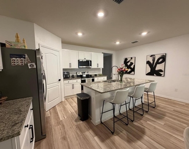 5268 Maddie Drive - Photo Thumbnail 7