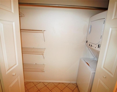 200 Maitland Avenue - Photo Thumbnail 10