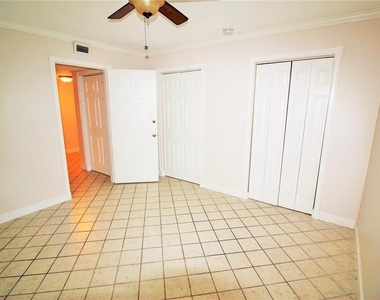 200 Maitland Avenue - Photo Thumbnail 12