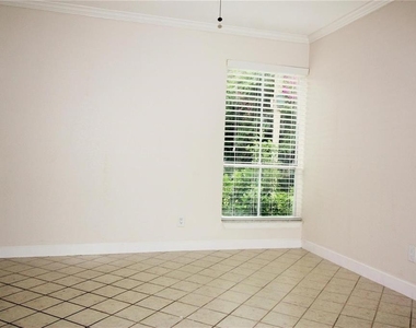 200 Maitland Avenue - Photo Thumbnail 11