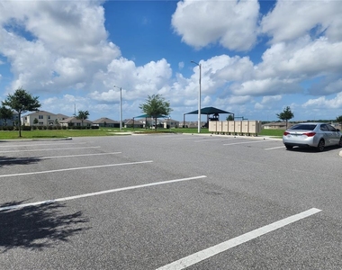 708 Griffon Avenue - Photo Thumbnail 35