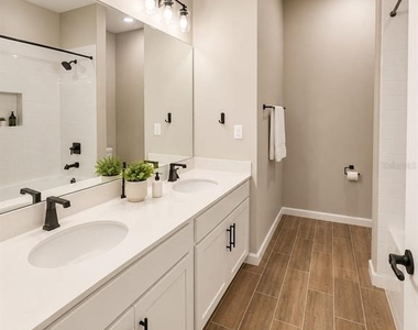 708 Griffon Avenue - Photo Thumbnail 13