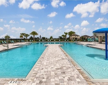 708 Griffon Avenue - Photo Thumbnail 25