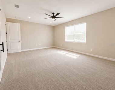 708 Griffon Avenue - Photo Thumbnail 12