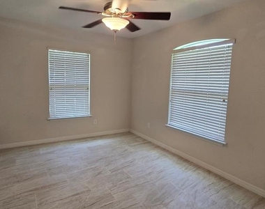 113 Teak Road - Photo Thumbnail 15