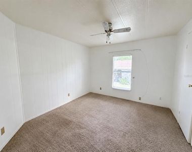1503 Peachtree Lane - Photo Thumbnail 7