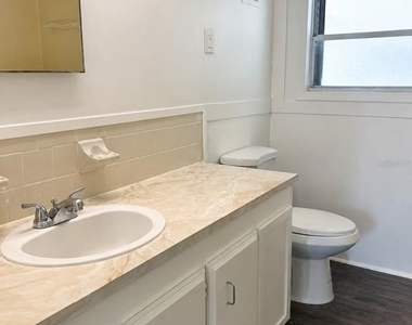 1503 Peachtree Lane - Photo Thumbnail 10