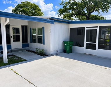 1503 Peachtree Lane - Photo Thumbnail 15