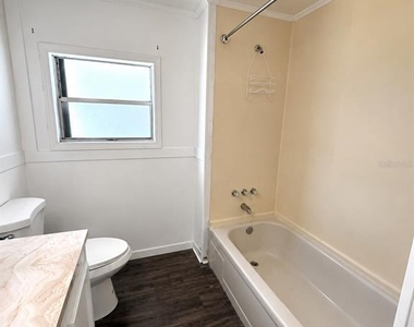 1503 Peachtree Lane - Photo Thumbnail 11
