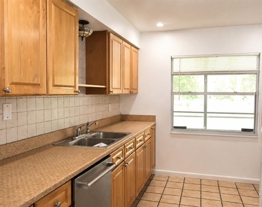 134 Beechwood Lane - Photo Thumbnail 2