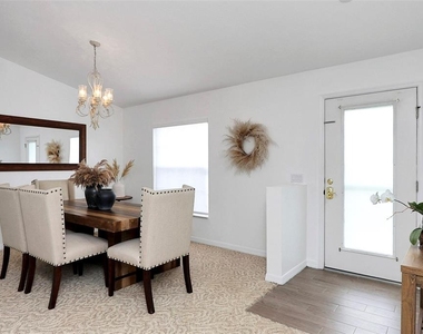 10648 Sw 38th Avenue - Photo Thumbnail 4