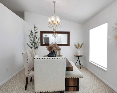 10648 Sw 38th Avenue - Photo Thumbnail 3