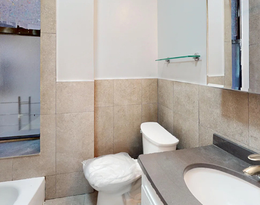 East 91st Street - Photo Thumbnail 10