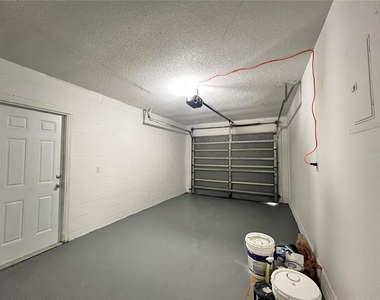 904 24th Street - Photo Thumbnail 17