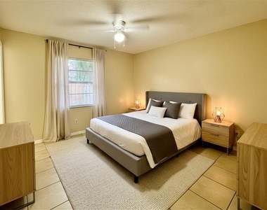 904 24th Street - Photo Thumbnail 13