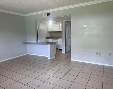 129 Blue Point Way - Photo Thumbnail 2