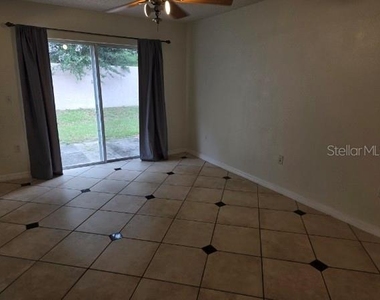 5214 Calabash Place - Photo Thumbnail 4