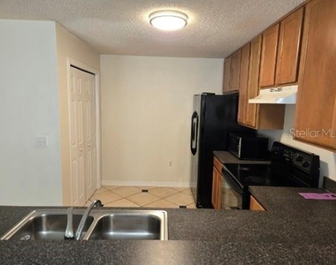 5214 Calabash Place - Photo Thumbnail 2
