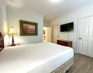 1351 Tuscan Terrace - Photo Thumbnail 17