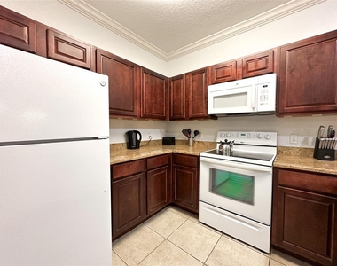 1351 Tuscan Terrace - Photo Thumbnail 4