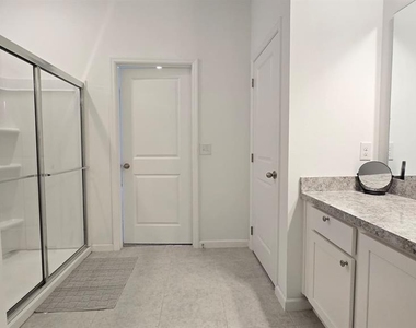 419 Conway Avenue - Photo Thumbnail 16