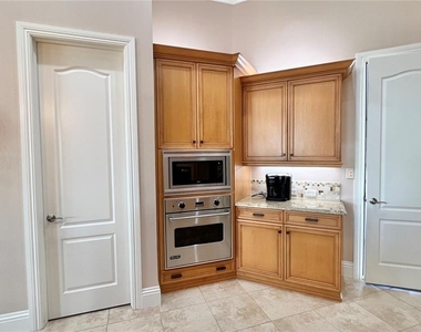 17784 Sw 61st Lane Road - Photo Thumbnail 7