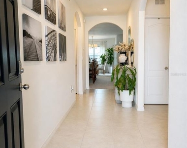 375 Boardwalk Avenue - Photo Thumbnail 3