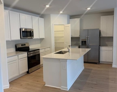 5176 Clay Whaley Road - Photo Thumbnail 4