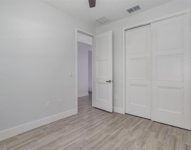 1108 Oregon Avenue - Photo Thumbnail 8