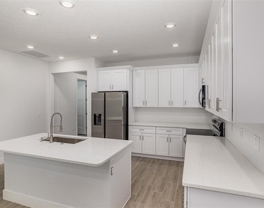 1108 Oregon Avenue - Photo Thumbnail 4
