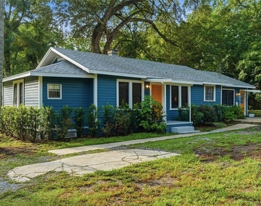 2206 Page Avenue - Photo Thumbnail 4