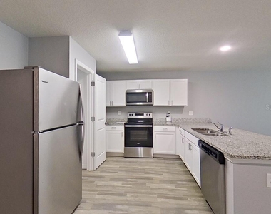 2907 W Camilo Drive - Photo Thumbnail 3