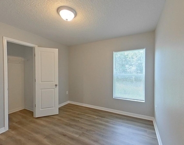 2907 W Camilo Drive - Photo Thumbnail 13