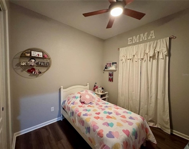 6811 Helmsley Circle - Photo Thumbnail 10