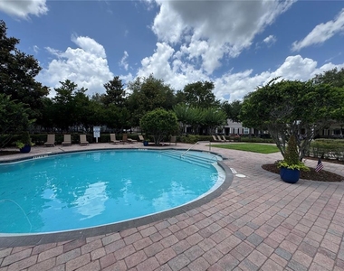 6811 Helmsley Circle - Photo Thumbnail 28