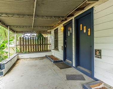 10704 N Annette Avenue - Photo Thumbnail 4