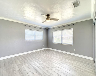 1006 E 11th Avenue - Photo Thumbnail 22