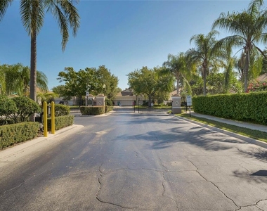 4713 Windsor Avenue - Photo Thumbnail 36