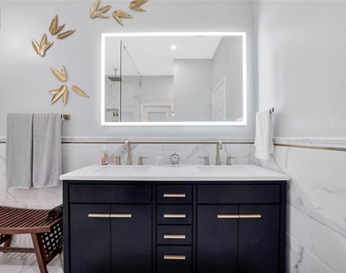 4713 Windsor Avenue - Photo Thumbnail 22