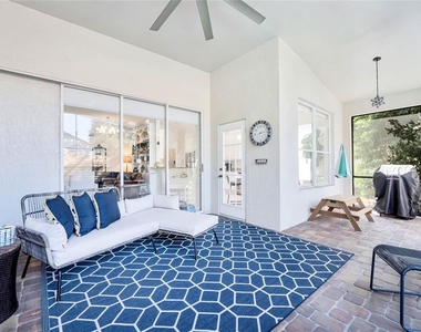 4713 Windsor Avenue - Photo Thumbnail 29