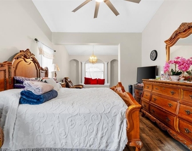 10312 Carlson Circle - Photo Thumbnail 8