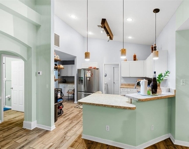 10312 Carlson Circle - Photo Thumbnail 16