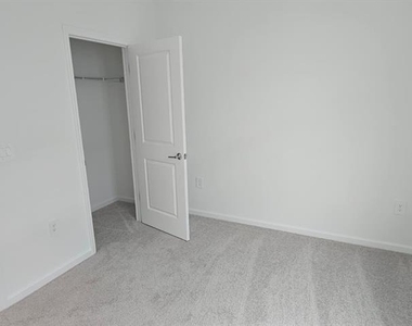 2557 Rider Rain Lane - Photo Thumbnail 29