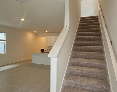 2557 Rider Rain Lane - Photo Thumbnail 8