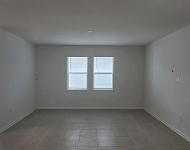 2557 Rider Rain Lane - Photo Thumbnail 7