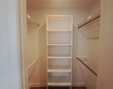 308 N Cypress Way - Photo Thumbnail 11